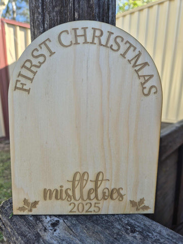 My First Christmas Board - Add babies feet
