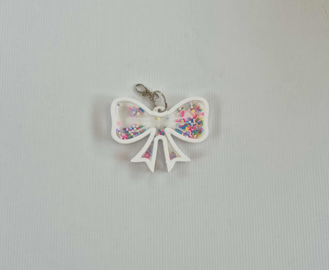 Shaker Bow Keyring 6.4cm